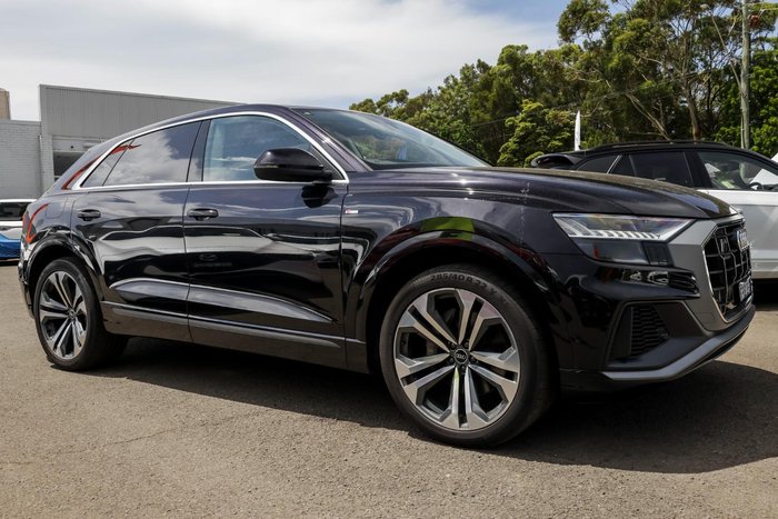 2021 Audi Q8 55 TFSI S line