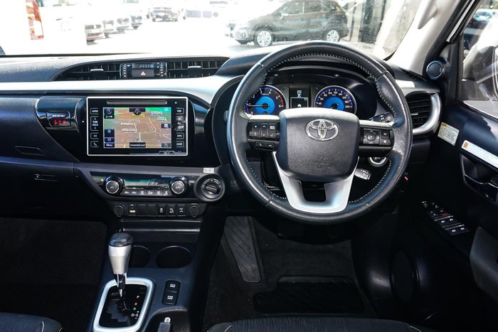 2019 Toyota Hilux SR5