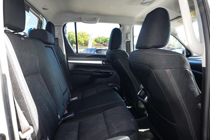 2019 Toyota Hilux SR5