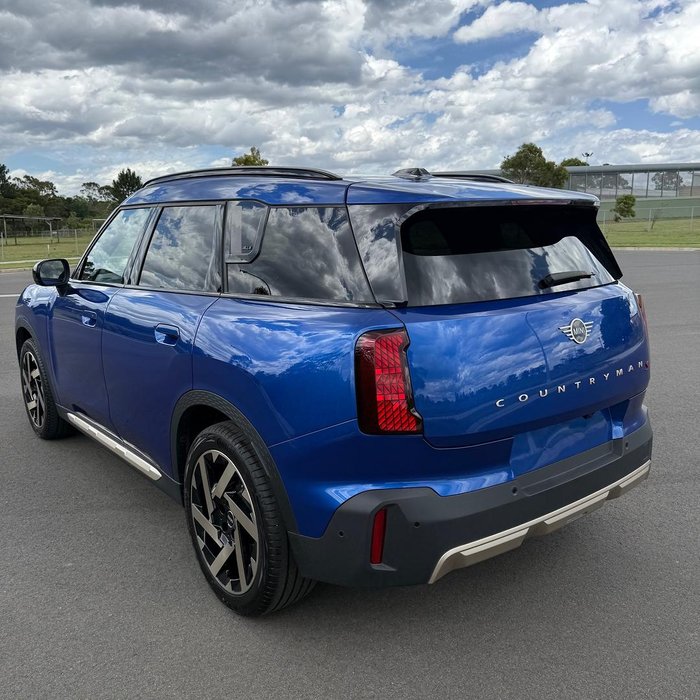 2024 MINI Countryman S Favoured