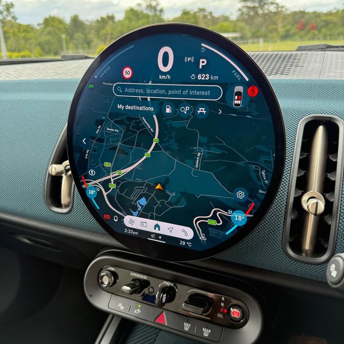 2024 MINI Countryman S Favoured