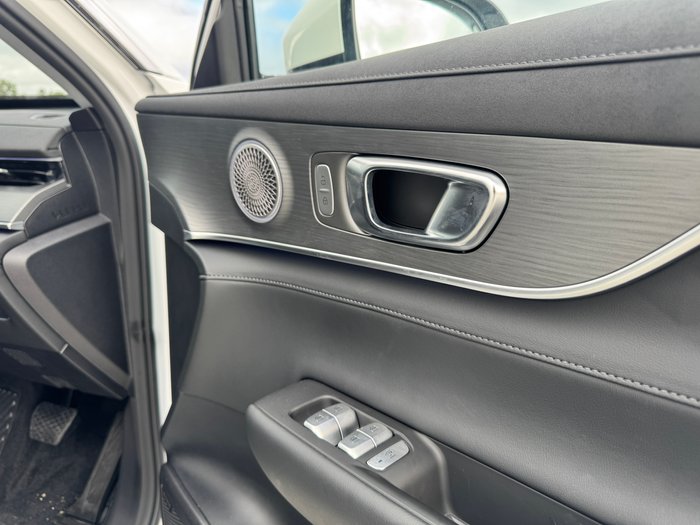 2025 Chery Tiggo 8 Super Hybrid Ultimate