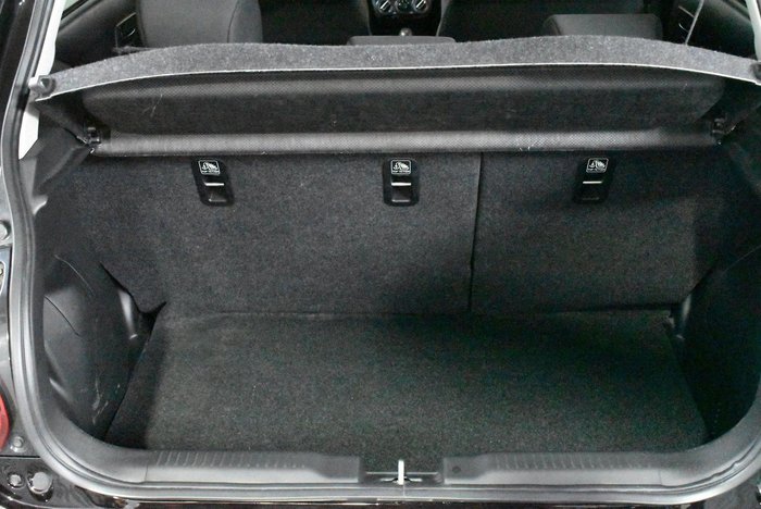 2018 Suzuki Swift GL Navigator