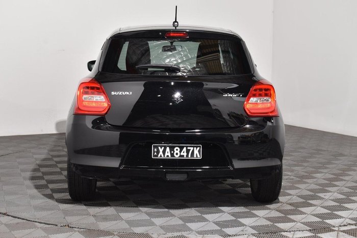 2018 Suzuki Swift GL Navigator