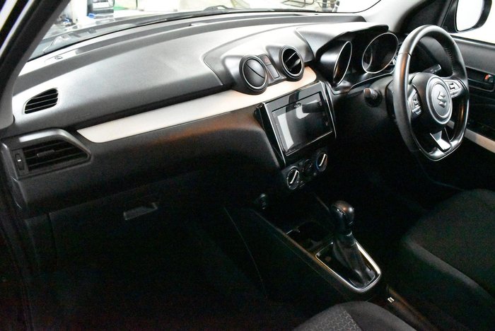 2018 Suzuki Swift GL Navigator