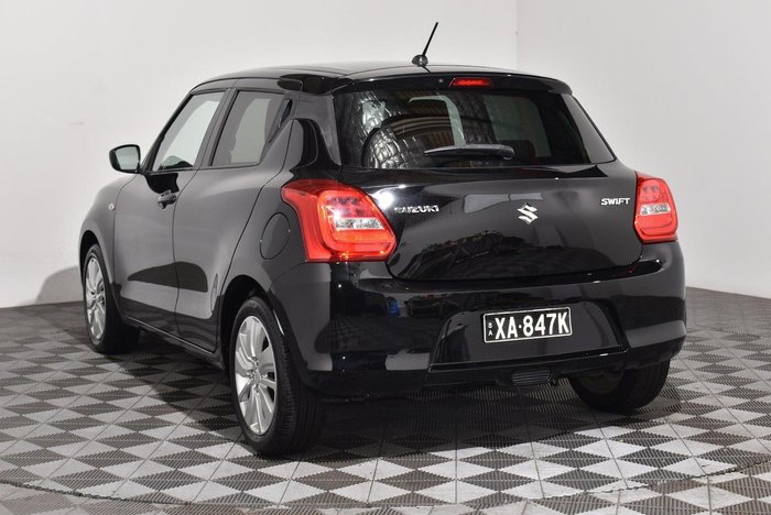 2018 Suzuki Swift GL Navigator