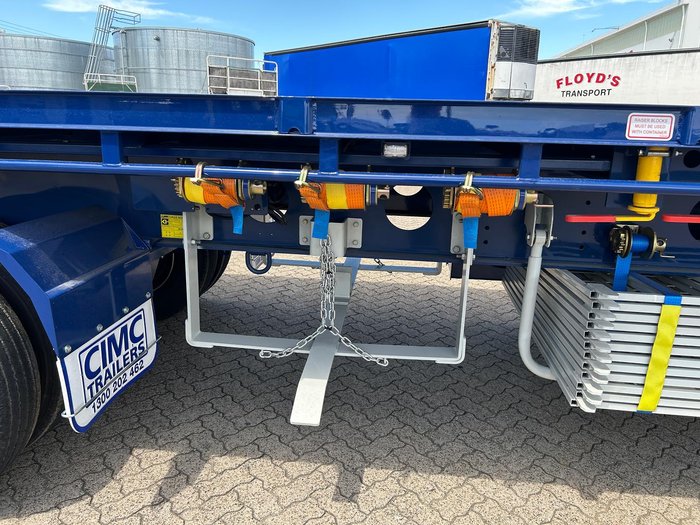 2025 CIMC 45' / 13.7M Flat Top B Trailer, In Brisbane Blue