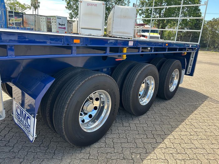 2025 CIMC 45' / 13.7M Flat Top B Trailer, In Brisbane Blue