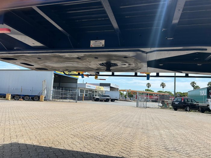 2025 CIMC 45' / 13.7M Flat Top B Trailer, In Brisbane Blue