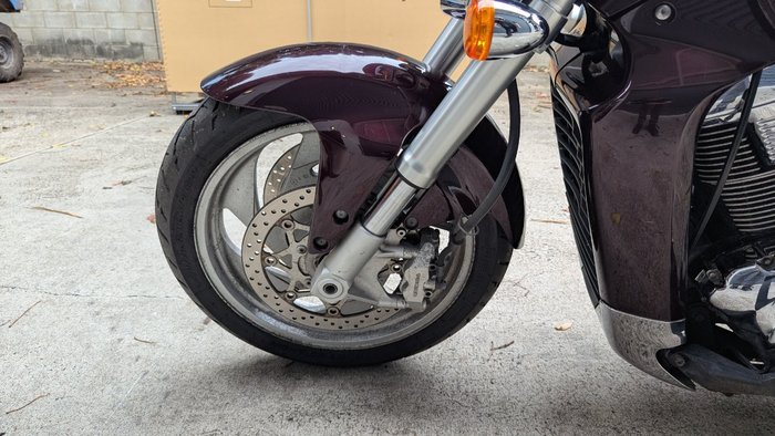 2009 Suzuki VZR 1800 BOULEVARD (M109R) Red