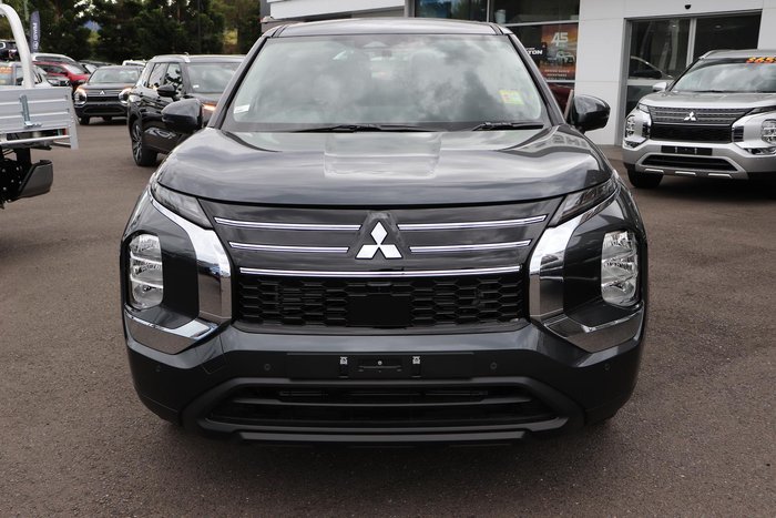 2025 Mitsubishi Outlander ES