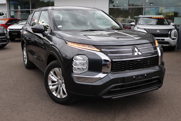 2025 Mitsubishi Outlander ES