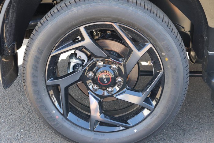 2025 Isuzu MU-X X-TERRAIN