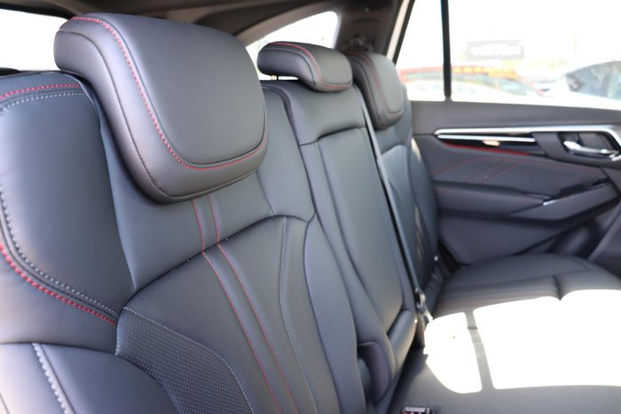 2025 Isuzu MU-X X-TERRAIN