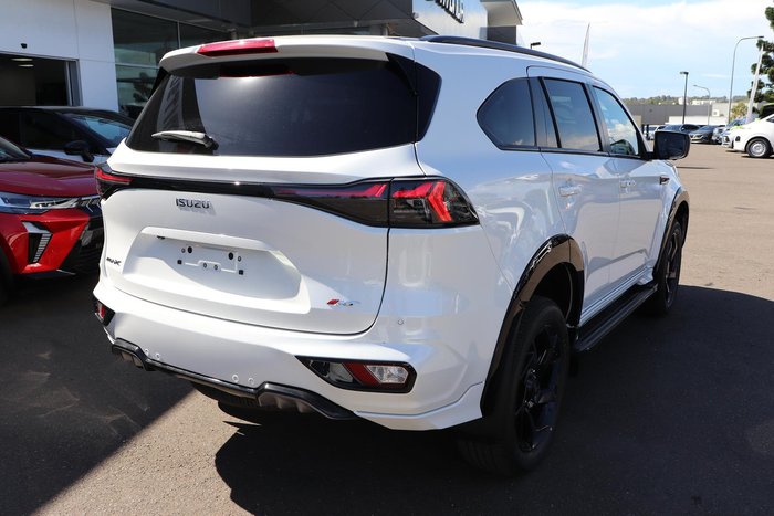 2025 Isuzu MU-X X-TERRAIN