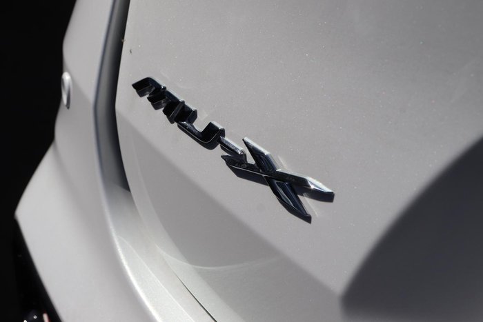 2025 Isuzu MU-X X-TERRAIN