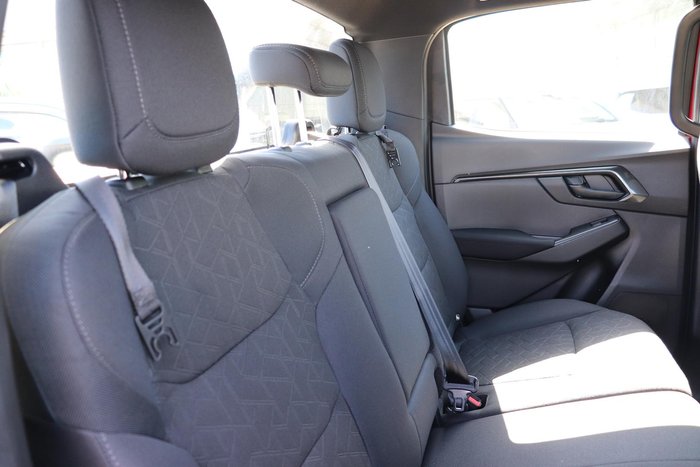 2025 Isuzu D-MAX X-RIDER