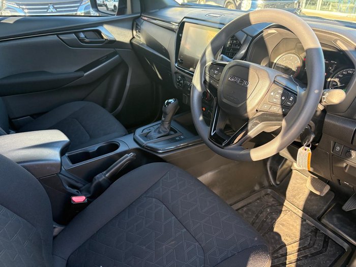 2025 Isuzu D-MAX X-RIDER