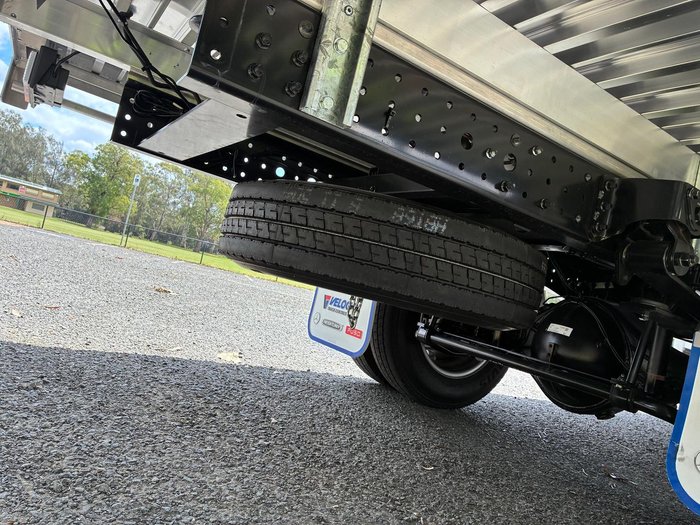 2025 Fuso Canter 515 Alloy Tray White