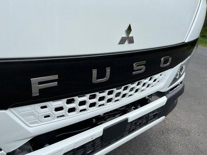 2025 Fuso Canter 515 White