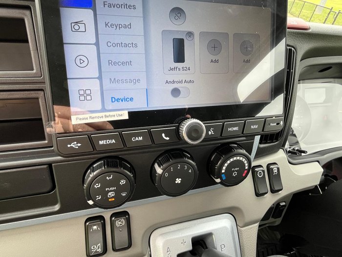 2025 Fuso Canter 515 White