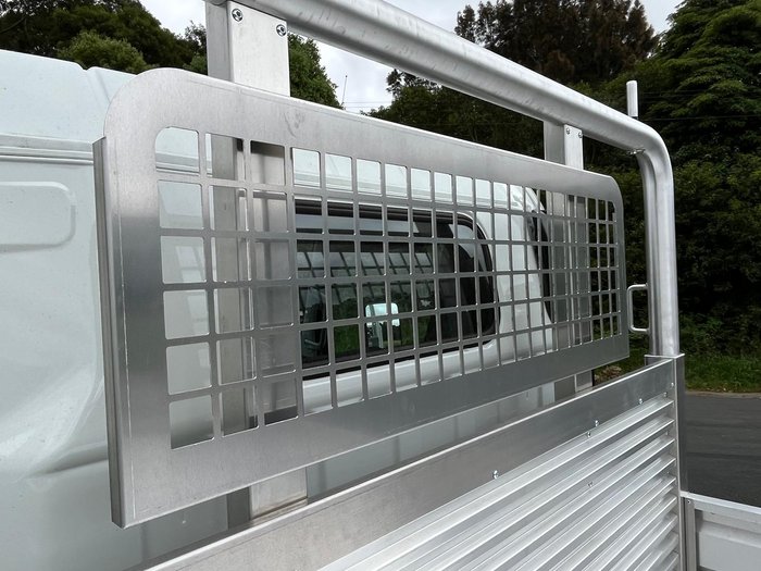 2025 Fuso Canter 515 White