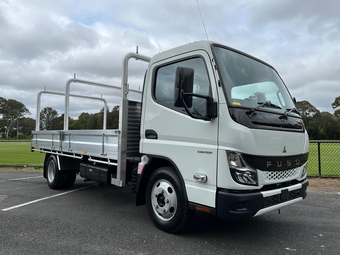 2025 Fuso Canter