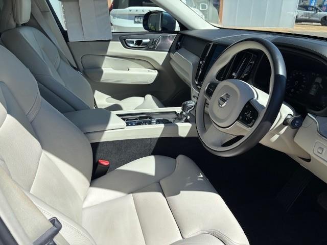 2021 Volvo XC60 T5 Inscription