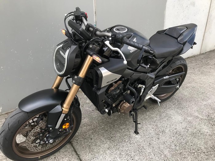 2025 Honda CB650R E-Clutch