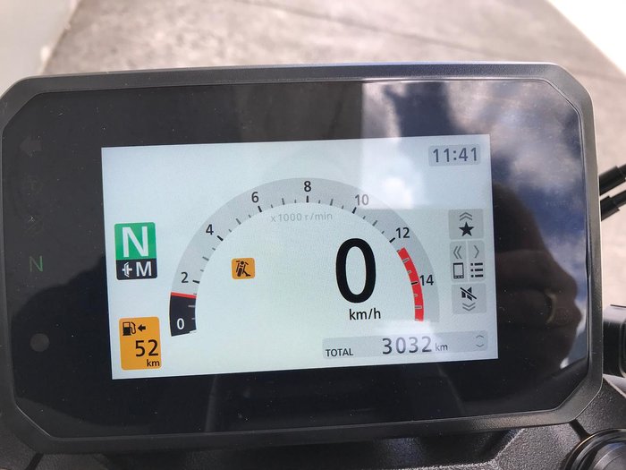 2025 Honda CB650R E-Clutch