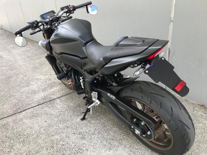 2025 Honda CB650R E-Clutch