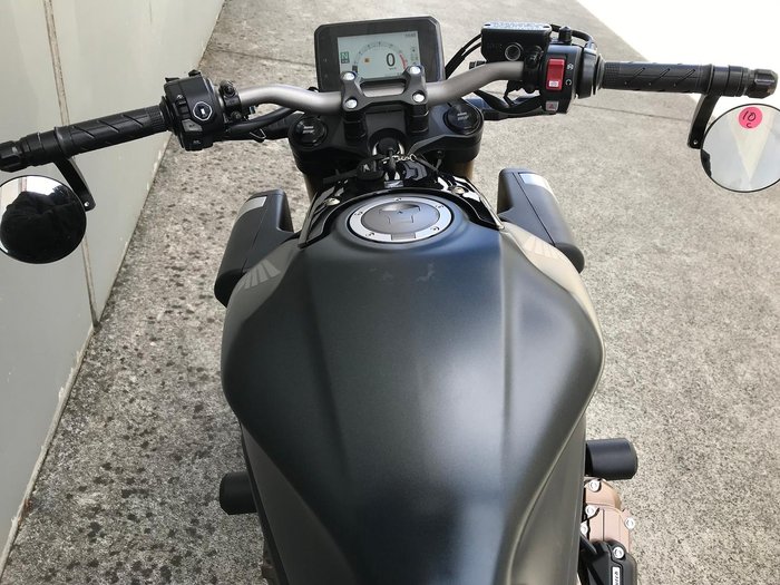 2025 Honda CB650R E-Clutch