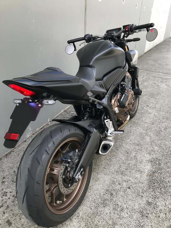 2025 Honda CB650R E-Clutch