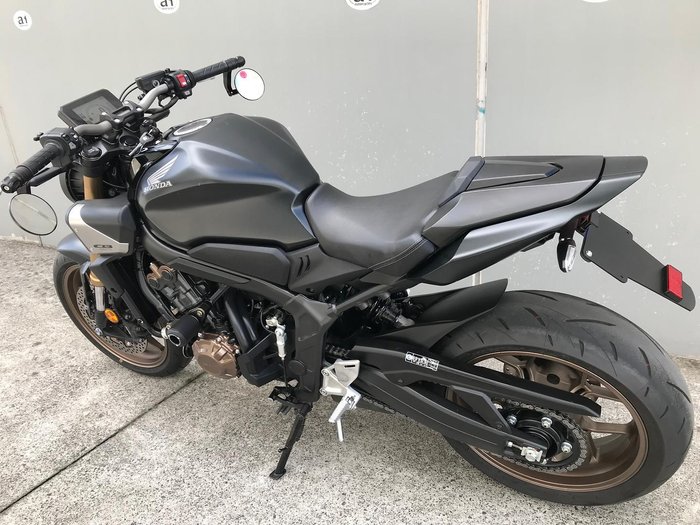 2025 Honda CB650R E-Clutch