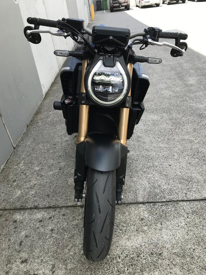 2025 Honda CB650R E-Clutch