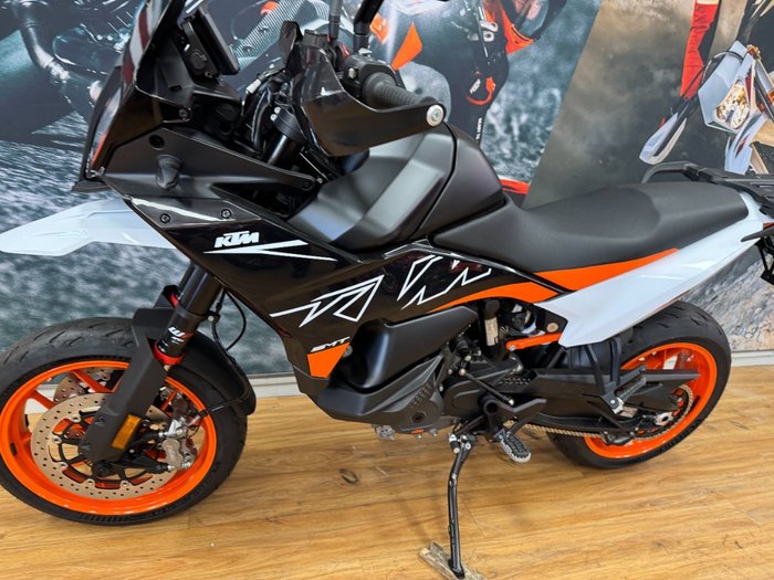 2024 Ktm 890 SM-T BLACK