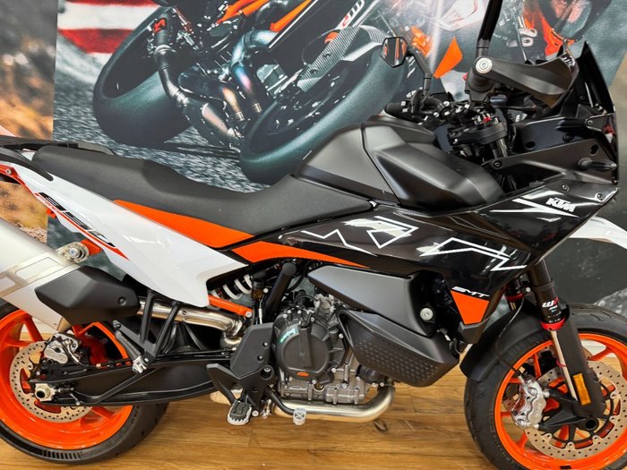 2024 Ktm 890 SM-T BLACK