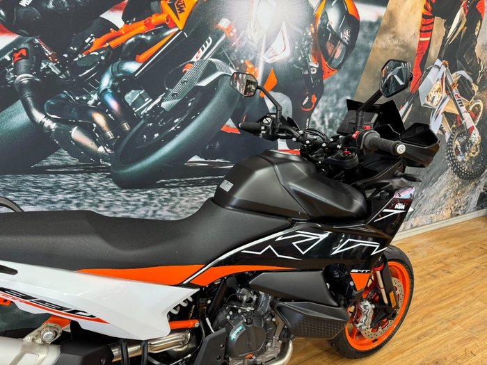 2024 Ktm 890 SM-T BLACK