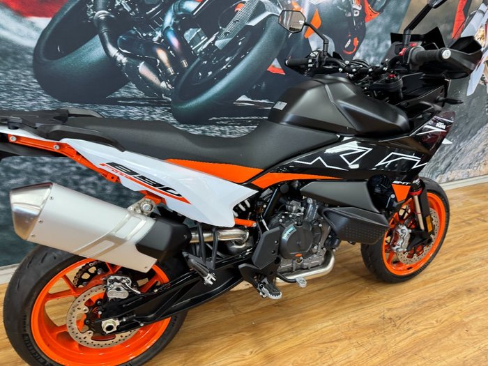2024 Ktm 890 SM-T BLACK