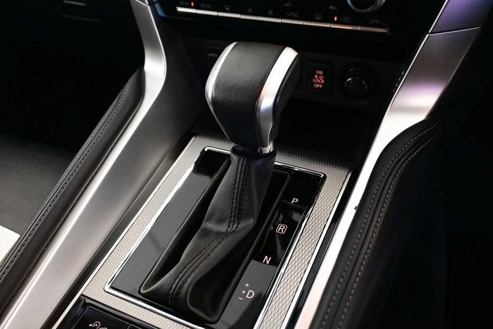 2024 Mitsubishi Pajero Sport Exceed