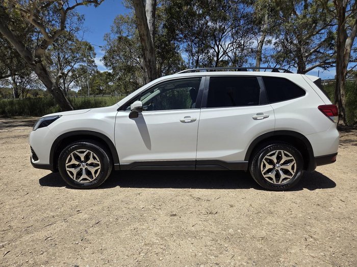 2023 Subaru Forester 2.5i