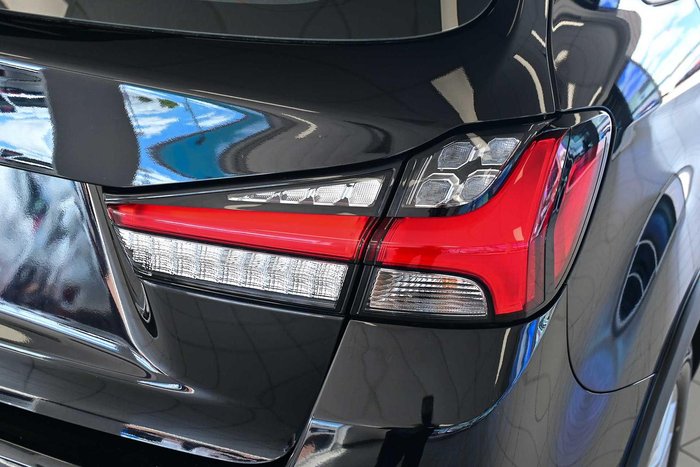 2024 Mitsubishi ASX ES