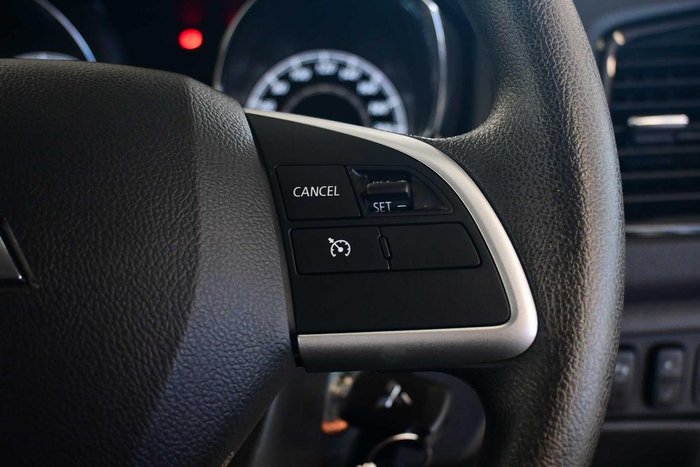 2024 Mitsubishi ASX ES