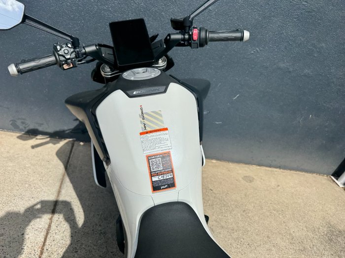 2024 CFMOTO NK ADVANCE WHITE