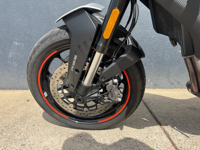 2024 CFMOTO NK ADVANCE WHITE