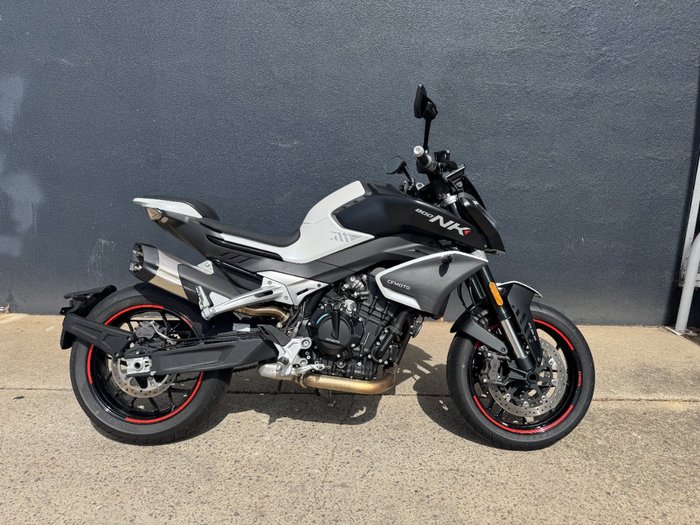 2024 CFMOTO NK ADVANCE WHITE