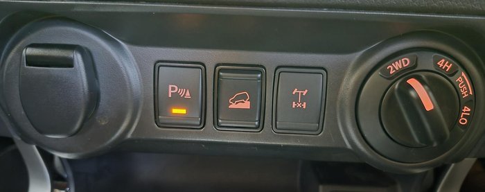 2020 Nissan Navara N-TREK