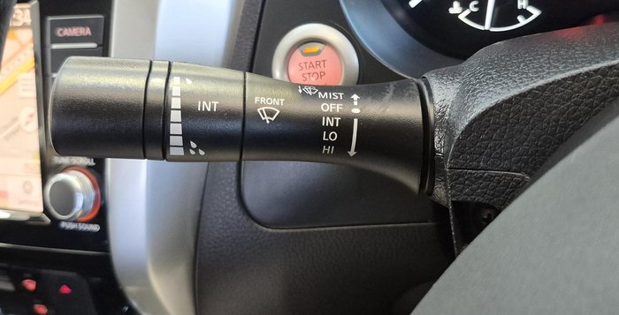 2020 Nissan Navara N-TREK