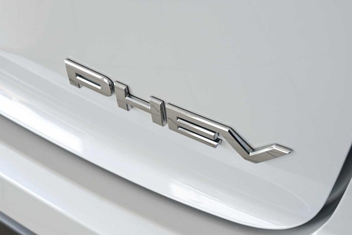 2024 Mitsubishi Eclipse Cross PHEV GSR