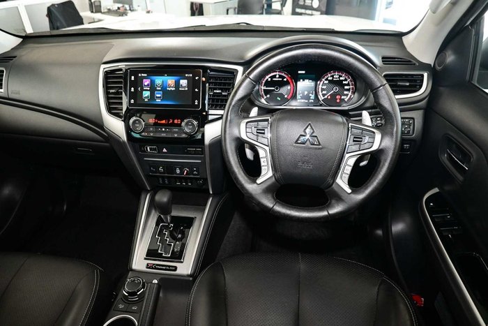 2023 Mitsubishi Triton Xtreme